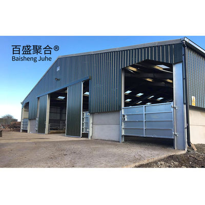 Ánh kính kim loại nhôm Prefab Thép Xây dựng Xây dựng nông nghiệp cho chuồng bò