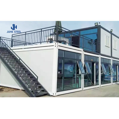 Ngôi nhà container được chế tạo sẵn theo phong cách thiết kế hiện đại với cửa sổ hợp kim nhôm
