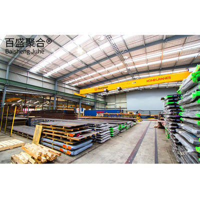Xây dựng thép Xây dựng thép đỏ Xây dựng xưởng nhỏ với cửa trượt