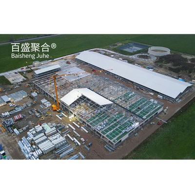 Hot Dip Galvanized Steel Structure Pig House Grade Steel Sẵn sàng làm nhà heo