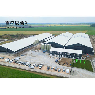 Hot Dip Galvanized Steel Structure Pig House Grade Steel Sẵn sàng làm nhà heo