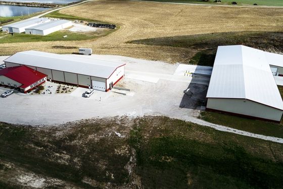 Solid H-shaped Steel Beam Prefabricated Metal Warehouse Hangar cho nhà kho vườn / nhà dụng cụ
